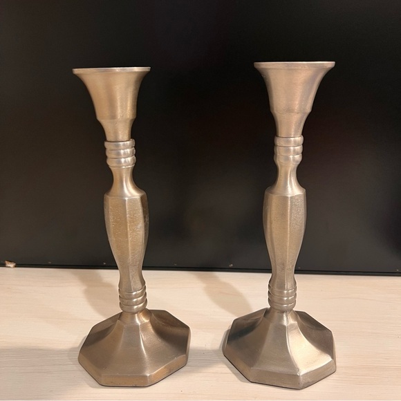 2 Yankee Candle Pewter Candlesticks for Taper‎ Candles - Picture 1 of 3
